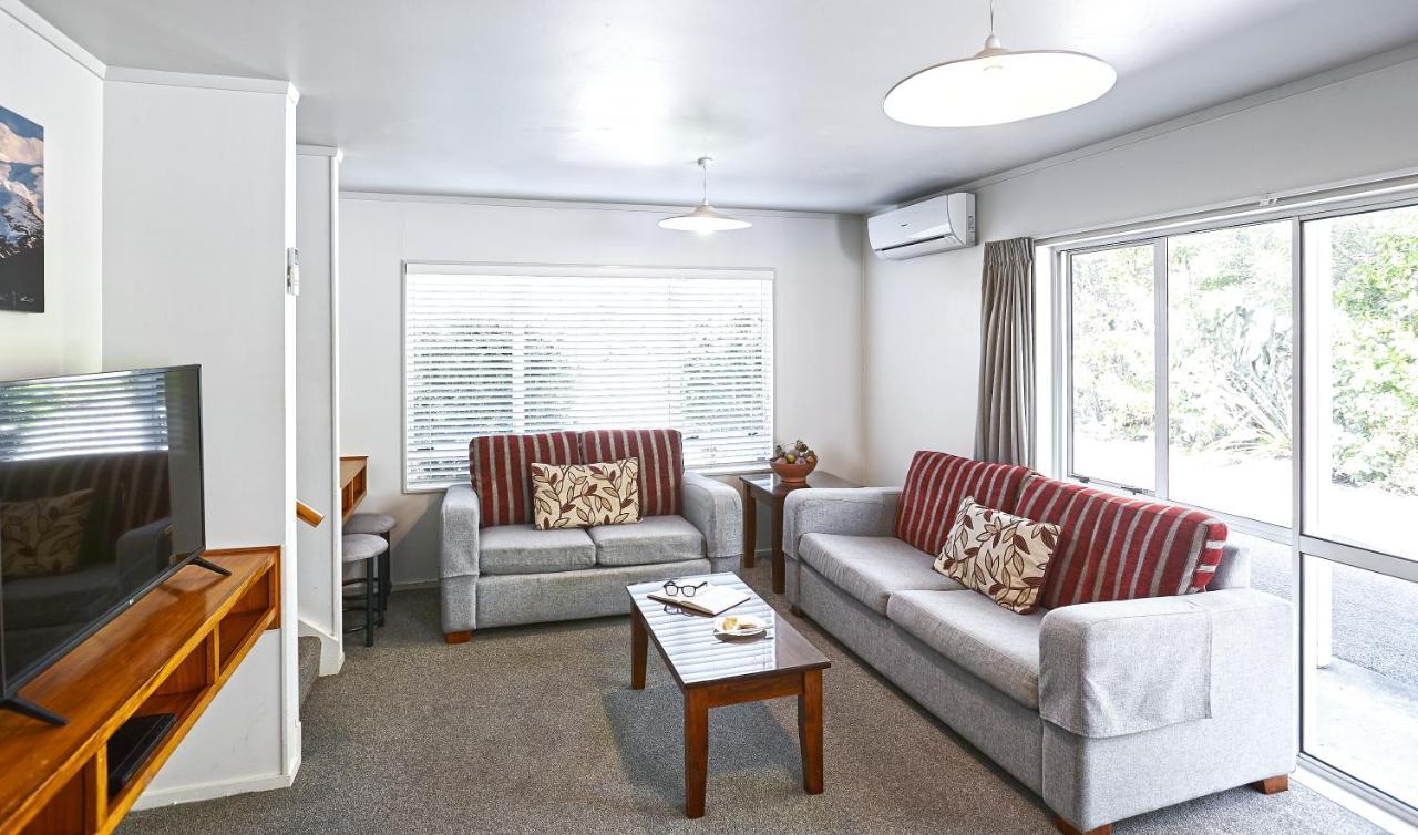 Turangi Leisure Lodge Екстериор снимка