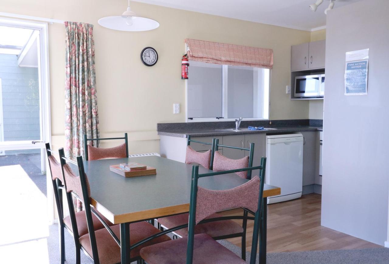 Turangi Leisure Lodge Екстериор снимка